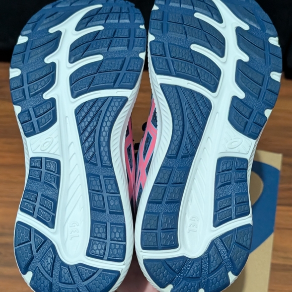 Asics Women's Gel-Contend 7 Shoes - Picture 4 of 7